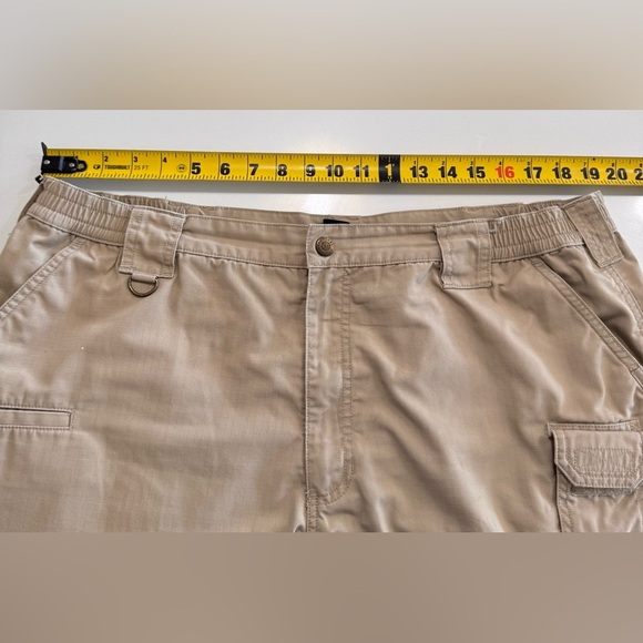 5.11 Tactical Mens Shorts Size 40 - 10 Inch Inseam Pro Cargo Ripstop Khaki Tan - Picture 8 of 11